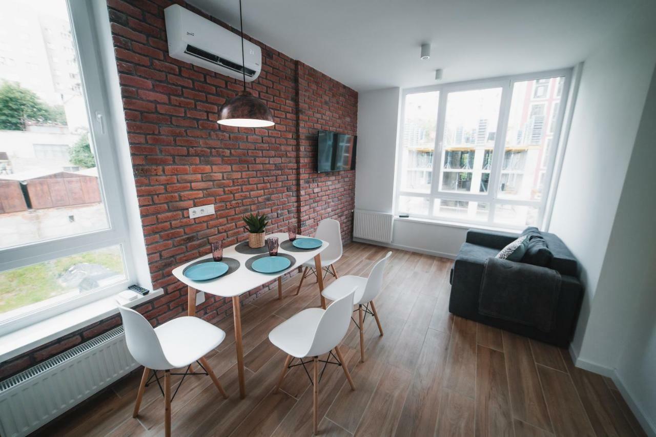 Kostjukowski Apartments Shevchenka 60 Lviv Eksteriør billede